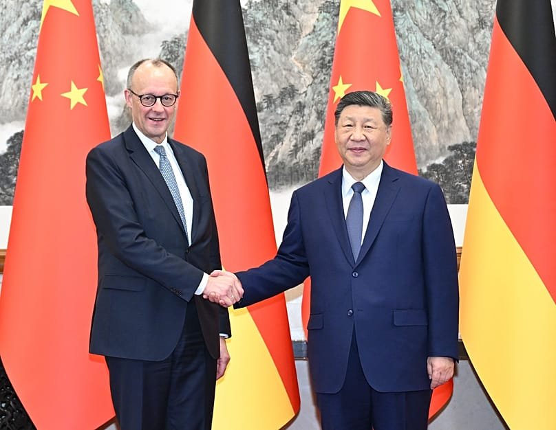 Steinmeier visita a China enquanto Merz percorre a Ásia para reduzir dependência de Pequim