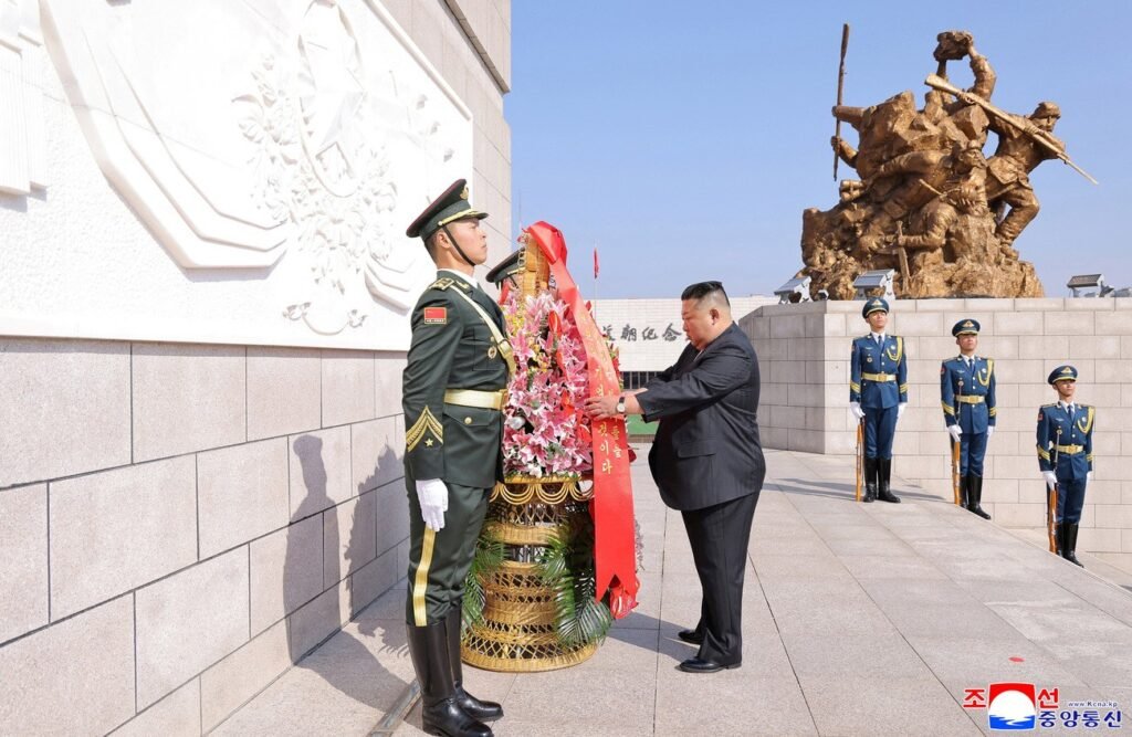 Pequim reitera laços com Pyongyang após Kim Jong-un visitar Dandong